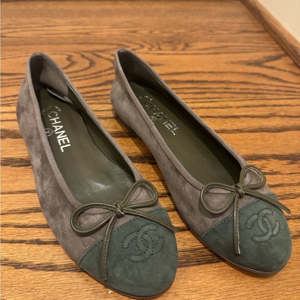 Gray and Green Ballet Flats